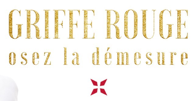 Griffe rouge plaqué